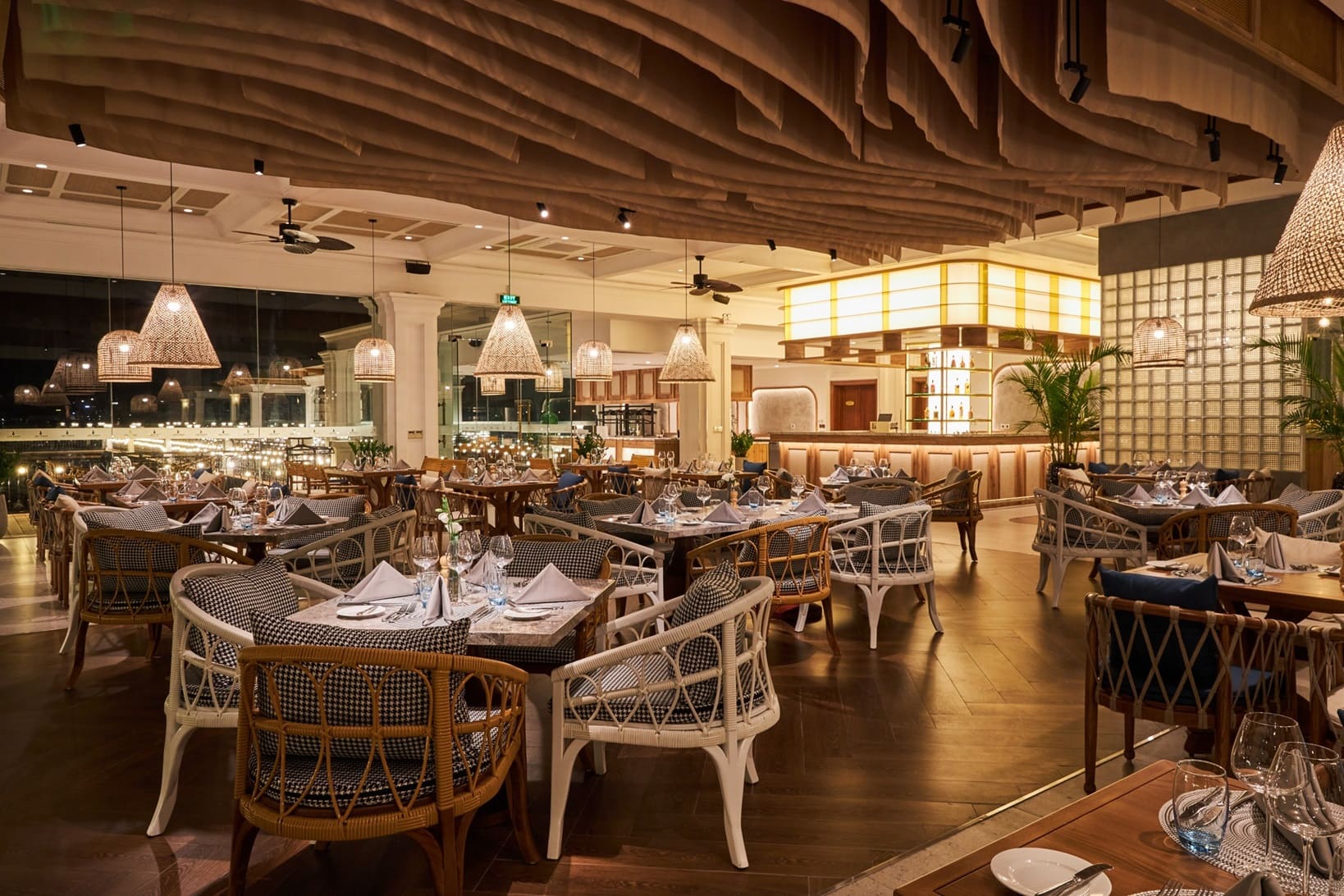 Cozy Dining